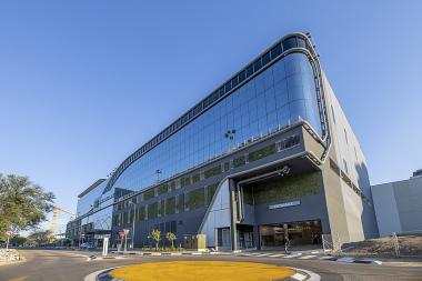 Cintocare Hospital located in the green Menlyn Main precinct of Pretoria, was developed by Growthpoint Properties.