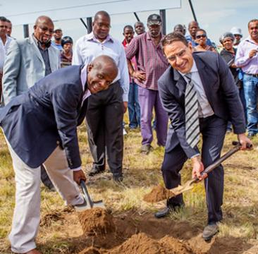 Some of the newest developments inaugurated this year include the 25 000m² shopping centre in Mayfield developed by Investec. Mayor of Ekurhuleni, Mondli Gungubele seen with Darryl Mayers from Investec Property at the first sod turning ceremony.