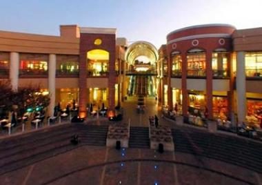 Fountainhead, whose portfolio includes a number of shopping centres such as Centurion Mall (Photo Above), Blue Route Mall and Benmore Gardens, in October reported a 2% drop in distributions to 50c per unit for the 11 months to August 31 year on year. 