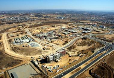 The Waterfall development, spanning both sides of the N1, from Buccleuch to Allandale Interchanges, has already secured developments valued at more than R7 billion.