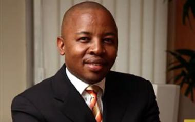 Alex Phakathi, Redefine Acquisitions and Disposals Executive